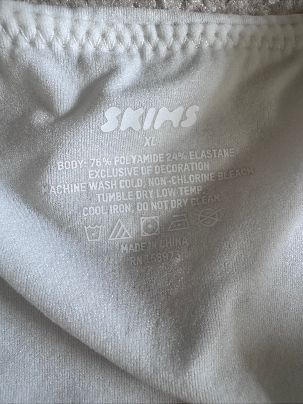 SKIMS White Scoop Neck Racerback high neck Sleeveless Bodysuit - Picture 3 of 5